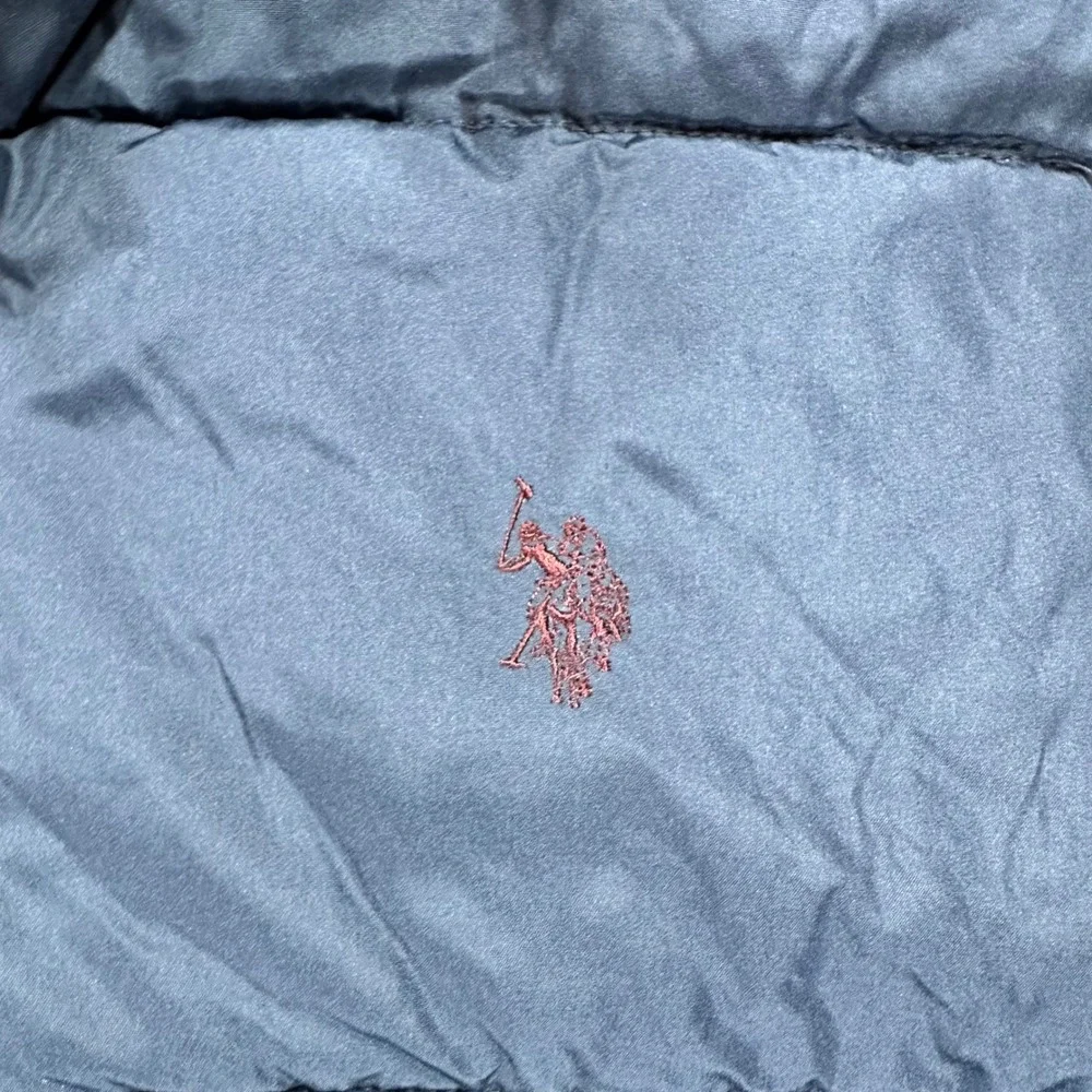 US Polo Assn Mens Puffer Vest Navy Blue Burgundy Quilted Full Zip XL 109656P2